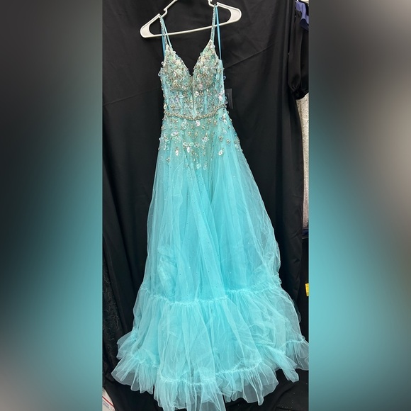 Mac Duggal 11679 NWT Gorgeous Aqua Gown with Floral Details * Sample Dress - Picture 1 of 4